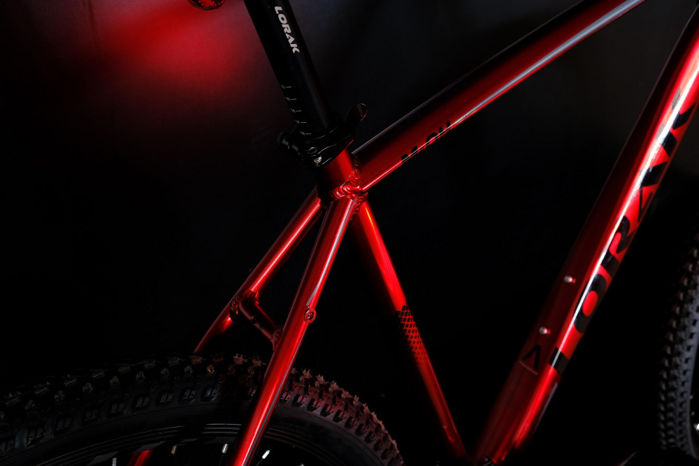 Lorak M-04 Prom Красный/Чёрный 21р (на рост 183-190)