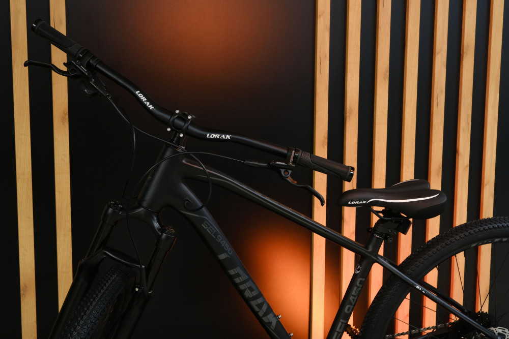 LORAK Sel 9450 SE Матовый Чёрный рама 17 (на рост 155-173)